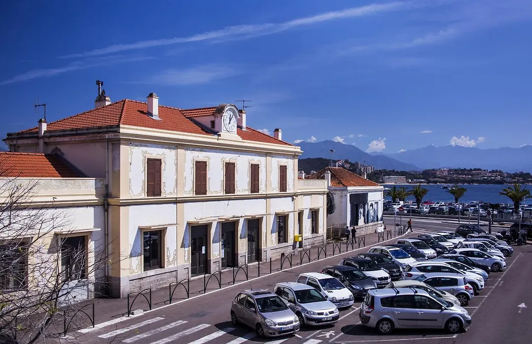 Hotel le Dauphin-1