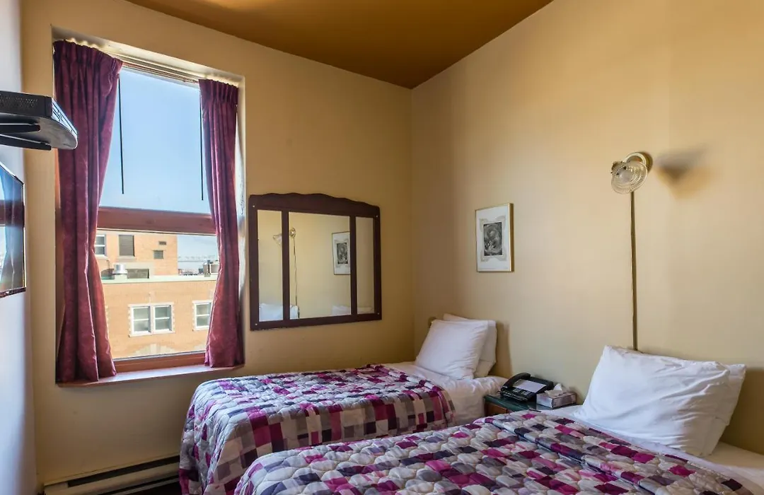 Hotel Champ De Mars Montreal-1