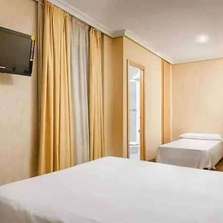Hotel Madrid Rio-2