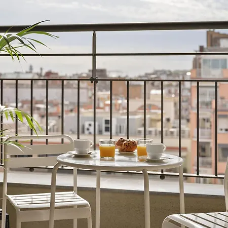 Eric Voekel Boutique Apartments - Gran Via Suites-2