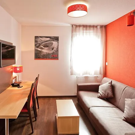Apparthotel Privilodges Carré de Jaude-3