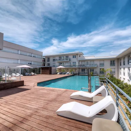 Comfort Aparthotel Antibes Le Maestria-3