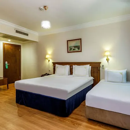Golden Crown Hotel-3