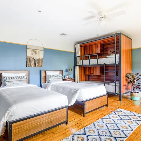 Miami River Inn By Renzzi-3