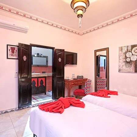 Riad Blue Eyes-3