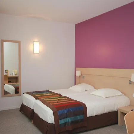 Esatitude Hotel-2