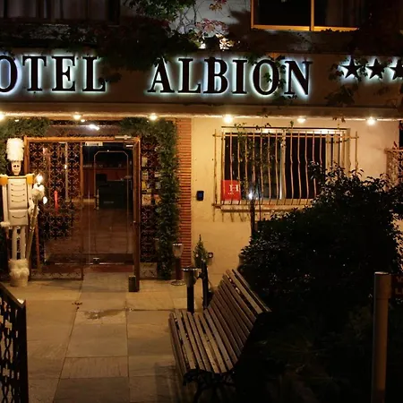 Adonis Ajaccio - Hôtel Albion-3
