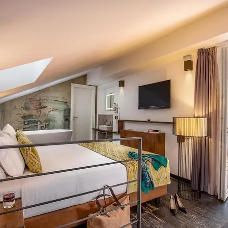 Navona Essence Hotel-3