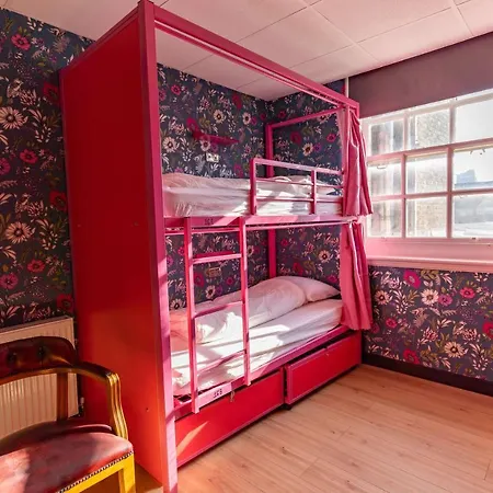 Hostelle - Women Only Hostel London-3