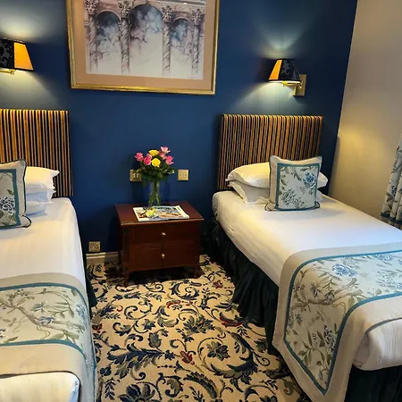 London Lodge Hotel-3