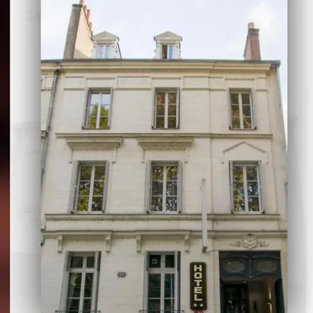 Hotel Val De Loire-3