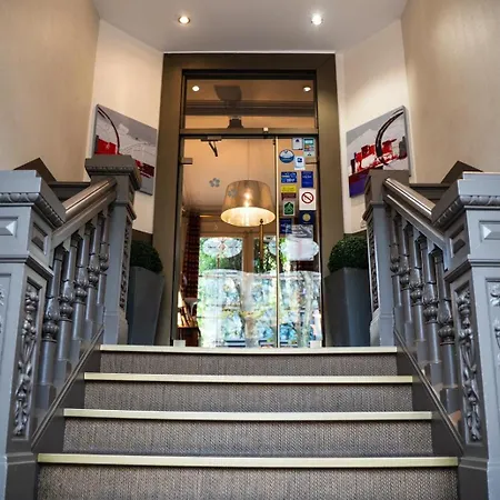Hotel Val De Loire-2