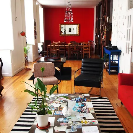 Living Lounge Hostel-2
