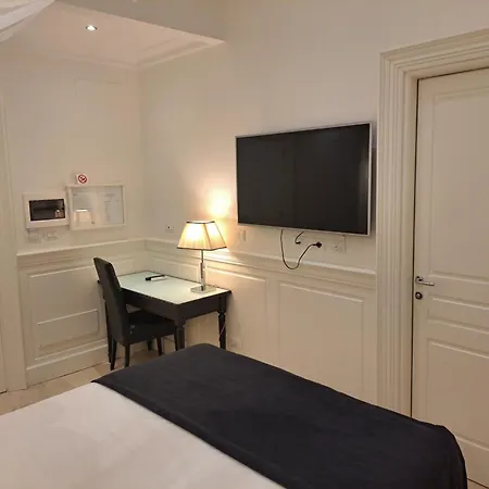Hotel Dei Quiriti Suite-3