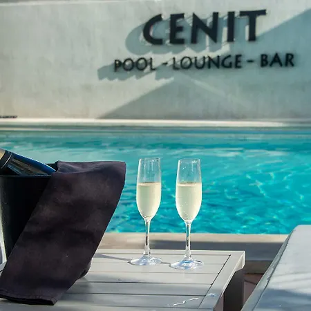 Hotel Cenit & Apts Sol Y Viento-3
