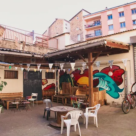 Le Flâneur Guesthouse-2