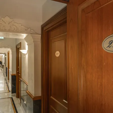 Hotel Borromeo-3