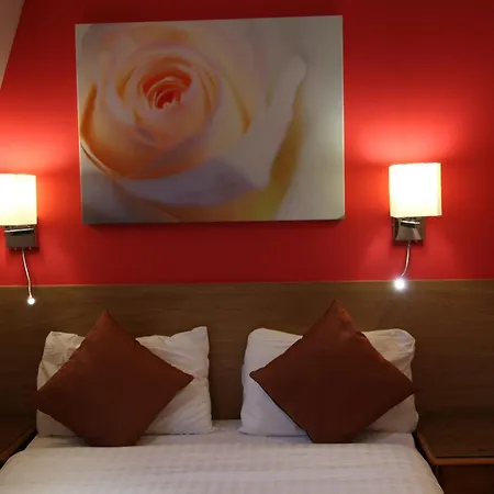 Sheriff Hotel-3