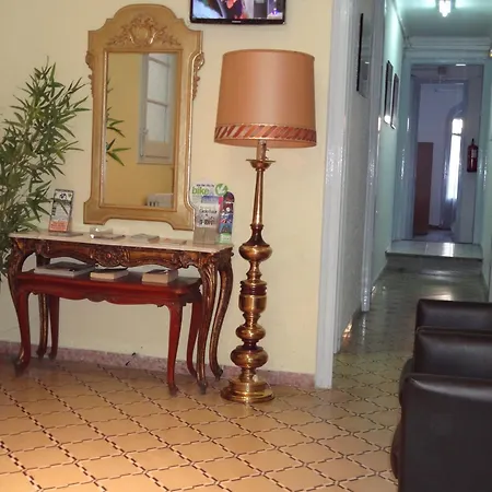 Hostal Sant Carlo-2