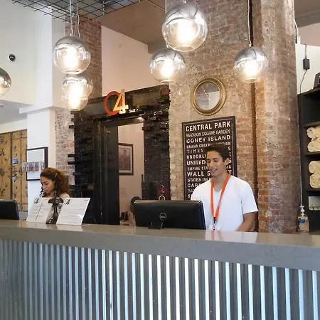 Q4 Hotel And Hostel-2