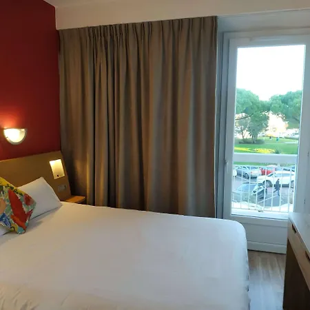 Brit Hotel Hermitage-2