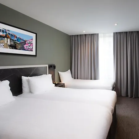 Royal National Hotel-2