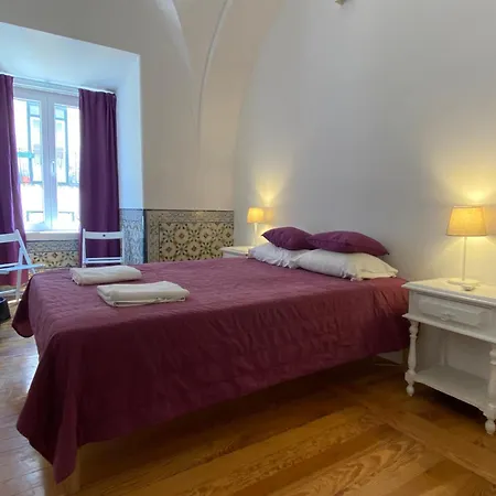 Lost Inn Lisbon Hostel-2
