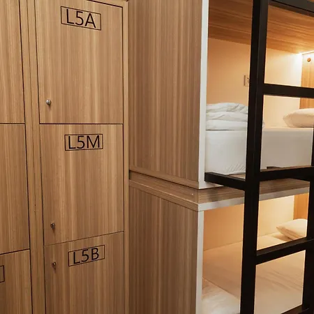 Hostal Siesta & Go Nuevos Ministerios-3