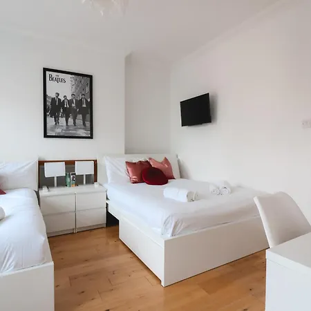 Chelsea Rooms-3