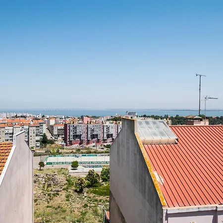 Lisbon Guesthouse-3