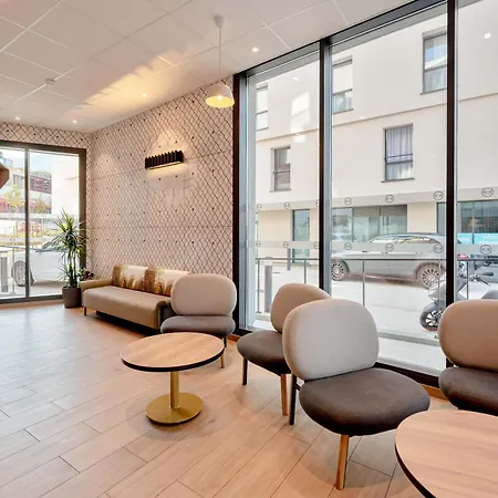 B&B HOTEL Toulon Centre Gare-2