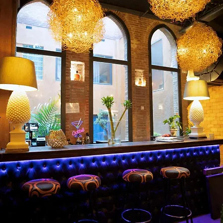 Hotel Lincoln Lounge-2