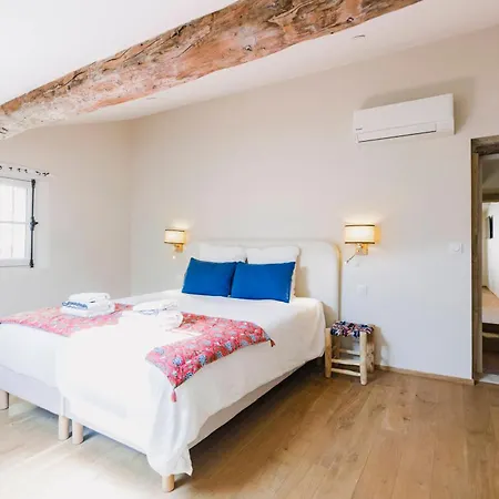 Le Petit Avignon - chambres&appartement à deux pas du Pont d'Avignon et du Palais des Papes-3