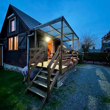 Agréable chalet dans un site protégé avec terrasse, piscine et tennis-2