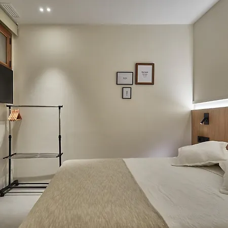Ella Hostel Ramblas-3