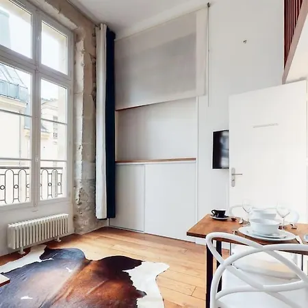 Chez Gustave: CLIM Calm,Saint Paul Marais, 2Guests-3