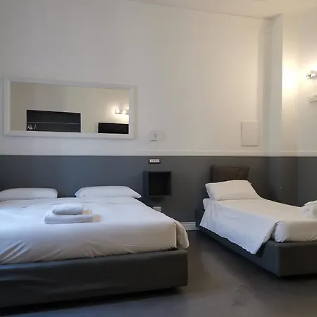 I LOVE ROMA Guest House-3