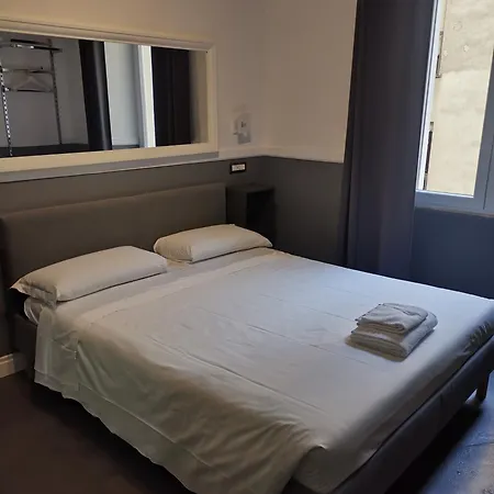 I LOVE ROMA Guest House-2
