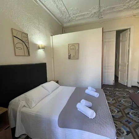 Hostal Balmes Centro-2