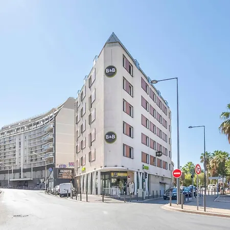 B&B HOTEL Marseille Centre La Timone-3