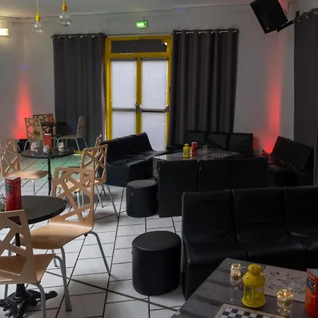 Auberge de Jeunesse HI Strasbourg 2 Rives-2