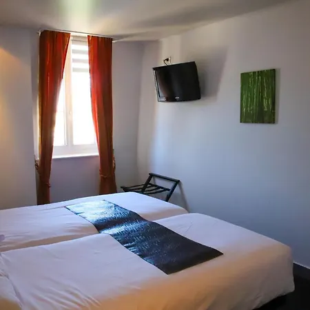Brit Hotel Aux Sacres Reims, Centre Historique-3