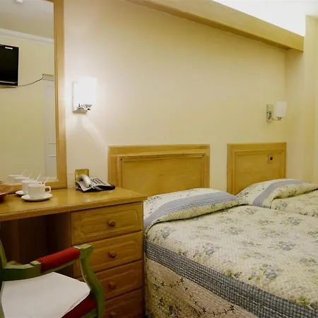 Gresham Hotel-3