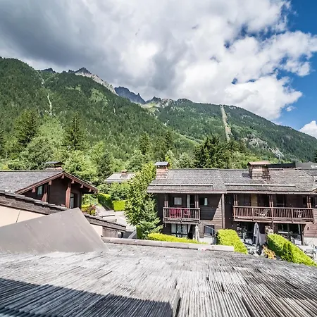 Eden Hotel, Apartments&Chalet Chamonix Les Praz-3