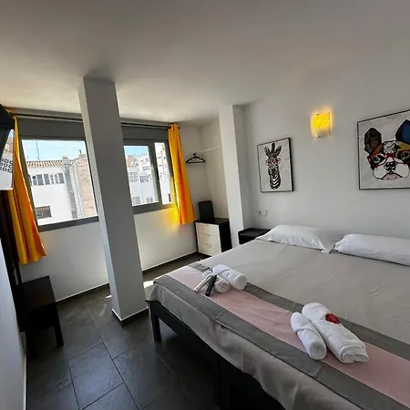 NEW ART BEACH HOSTEL- Albergue Juvenil-2