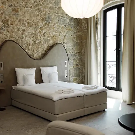 Notre Dame City Residence - Self Check-In-2