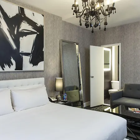 Square Hotel At Times Square-3