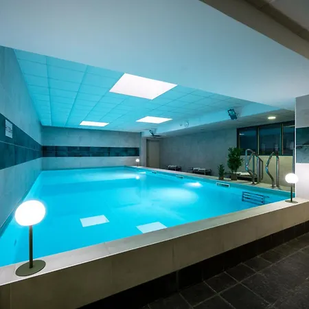 Nemea Appart Hotel Quai Victor Tours Centre-2
