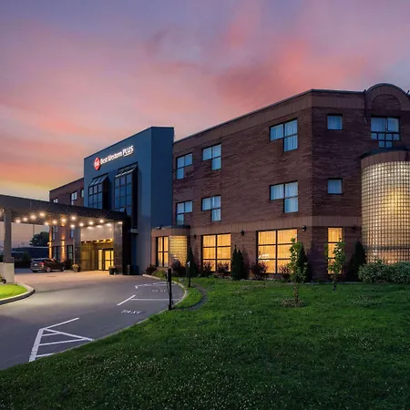 Best Western Plus Montreal East-2