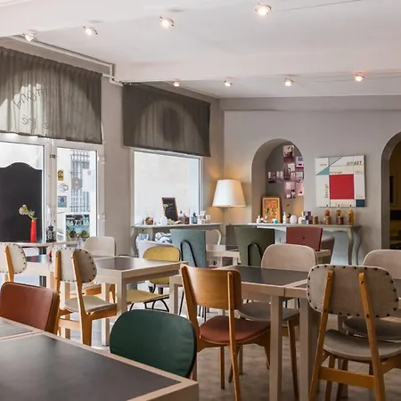 Hôtel Edmond Rostand-3